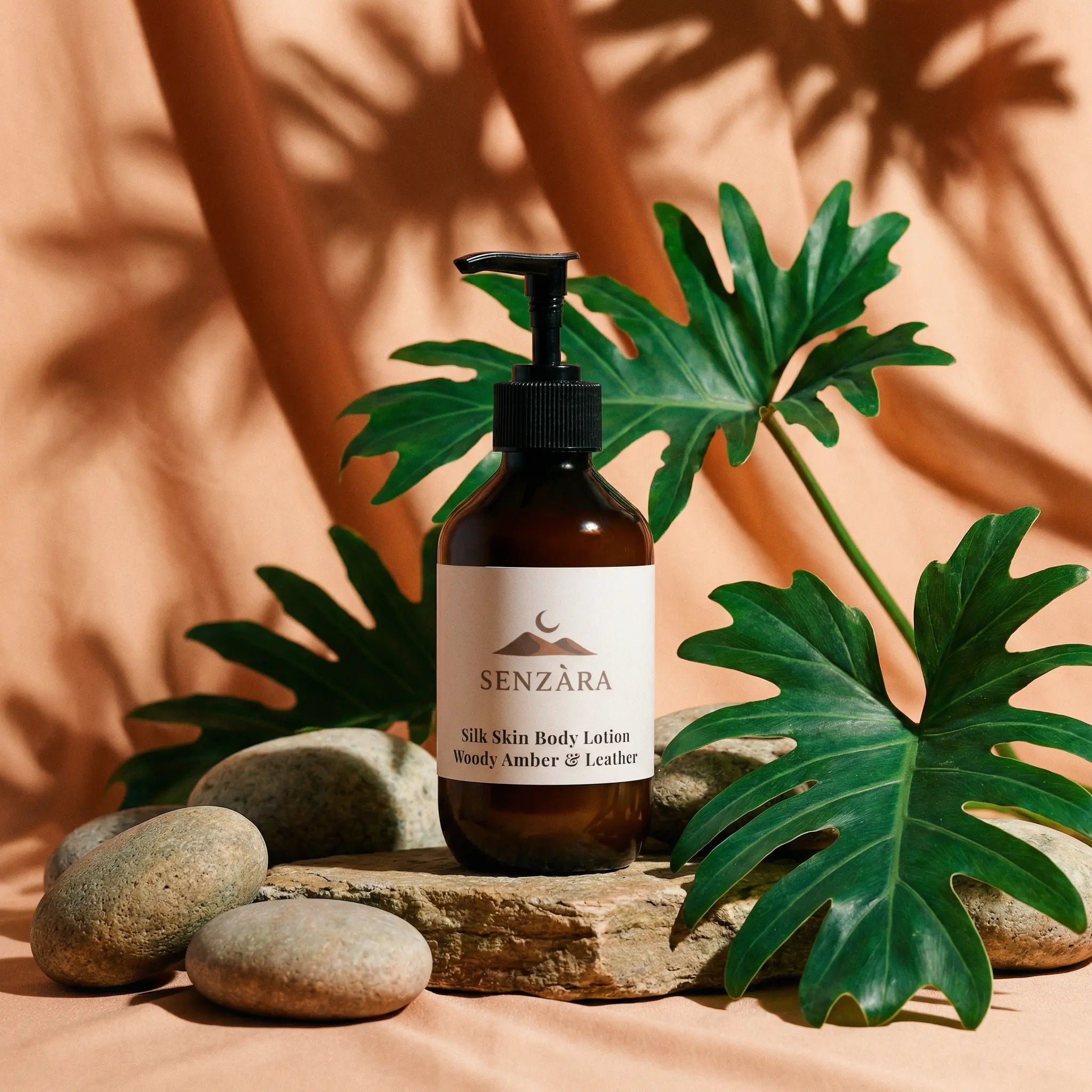 Senzara Hydraterend Body Serum – Woody Amber & Leather